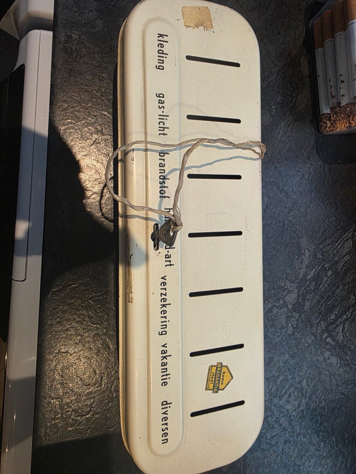 Vintage Brabantia huishoudspaarblik / geldkistje, Ophalen, Gebruikt, Metaal of Blik, Overige thema's