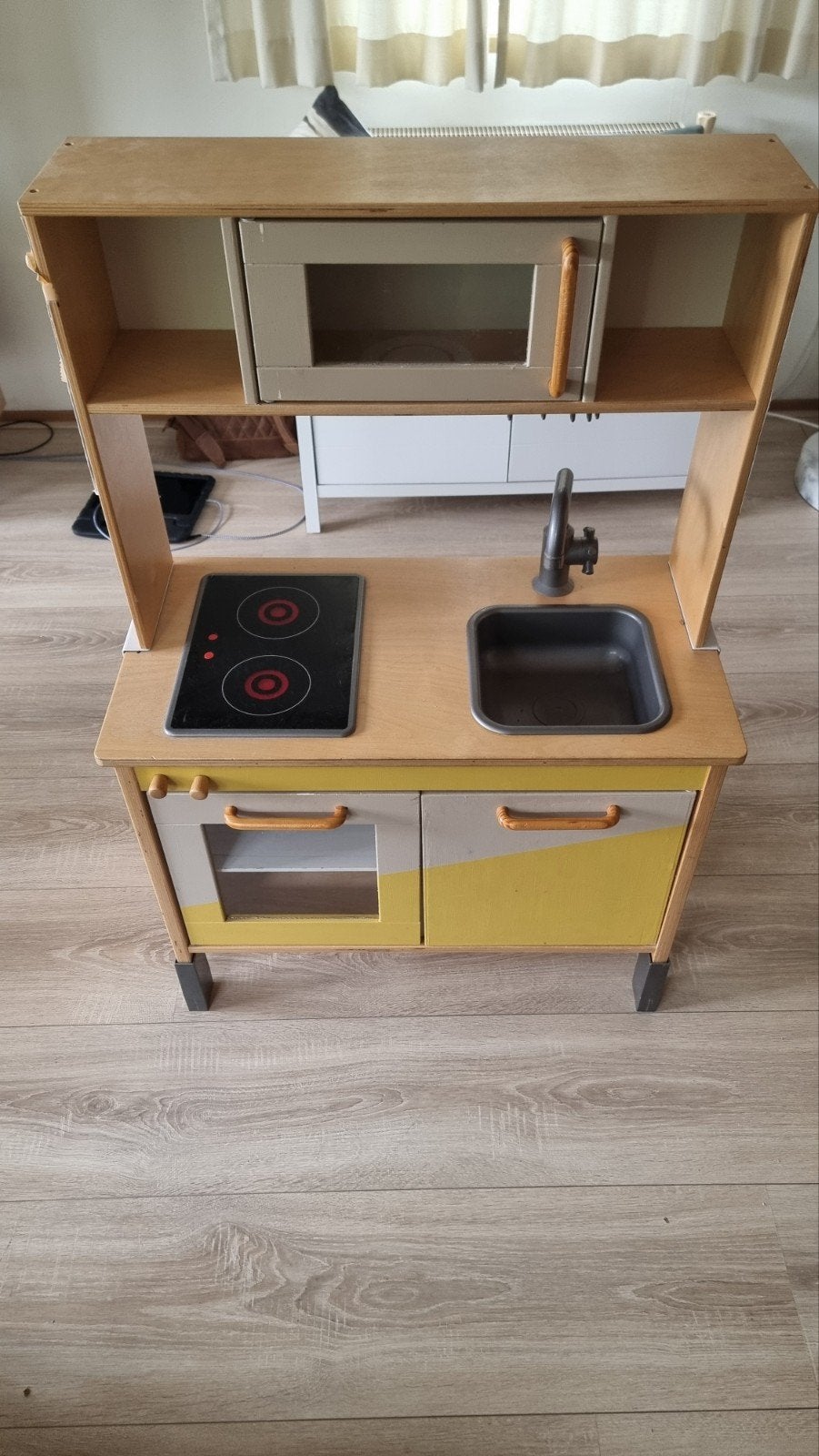 IKEA DUKTIG speelkeuken met werkende verlichting, Kinderen en Baby's, Speelgoed | Speelkeukens, Ophalen, Gebruikt