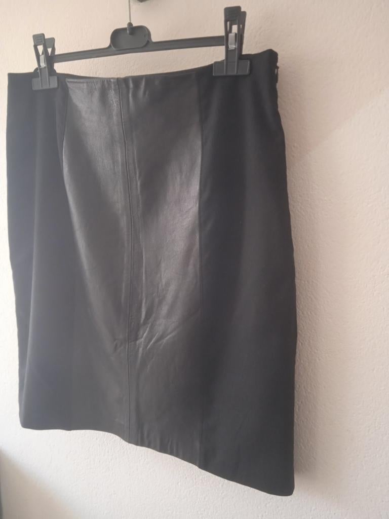 Half leder rokje vanilia 40 stretch 7,00, Kleding | Dames, Rokken, Maat 38/40 (M), Zwart, Ophalen of Verzenden, Zo goed als nieuw