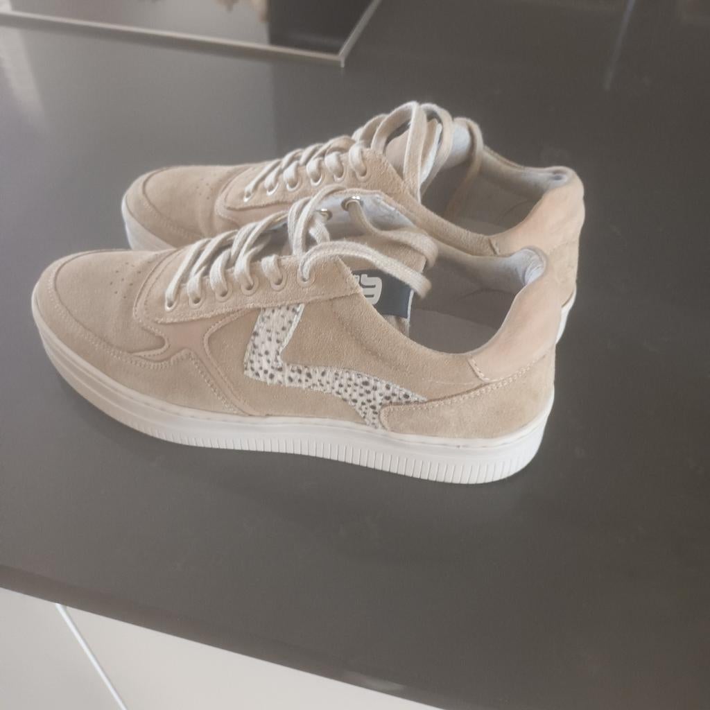Maruti sneakers maat 39 - Beige met dierenprint, Beige, Ophalen of Verzenden, Maruti, Sneakers of Gympen