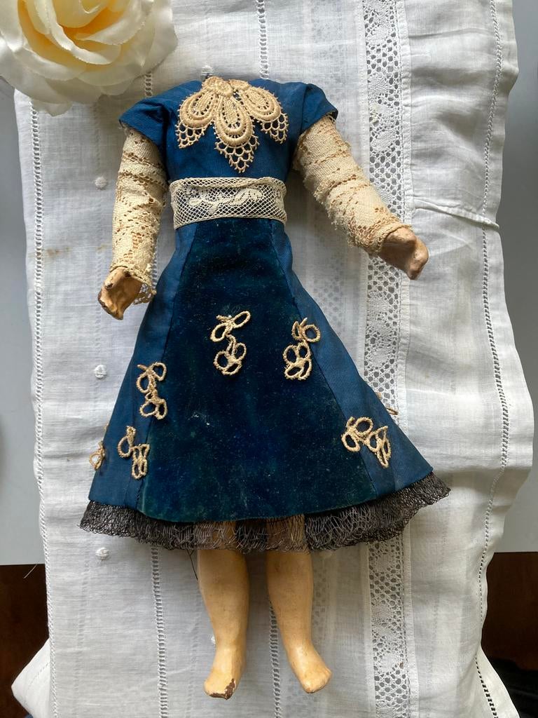 🌿 Pop ,”ANTIEK COMPOSIET POPPENLIJF MET KLEDING”🌿ca 1910, Verzenden