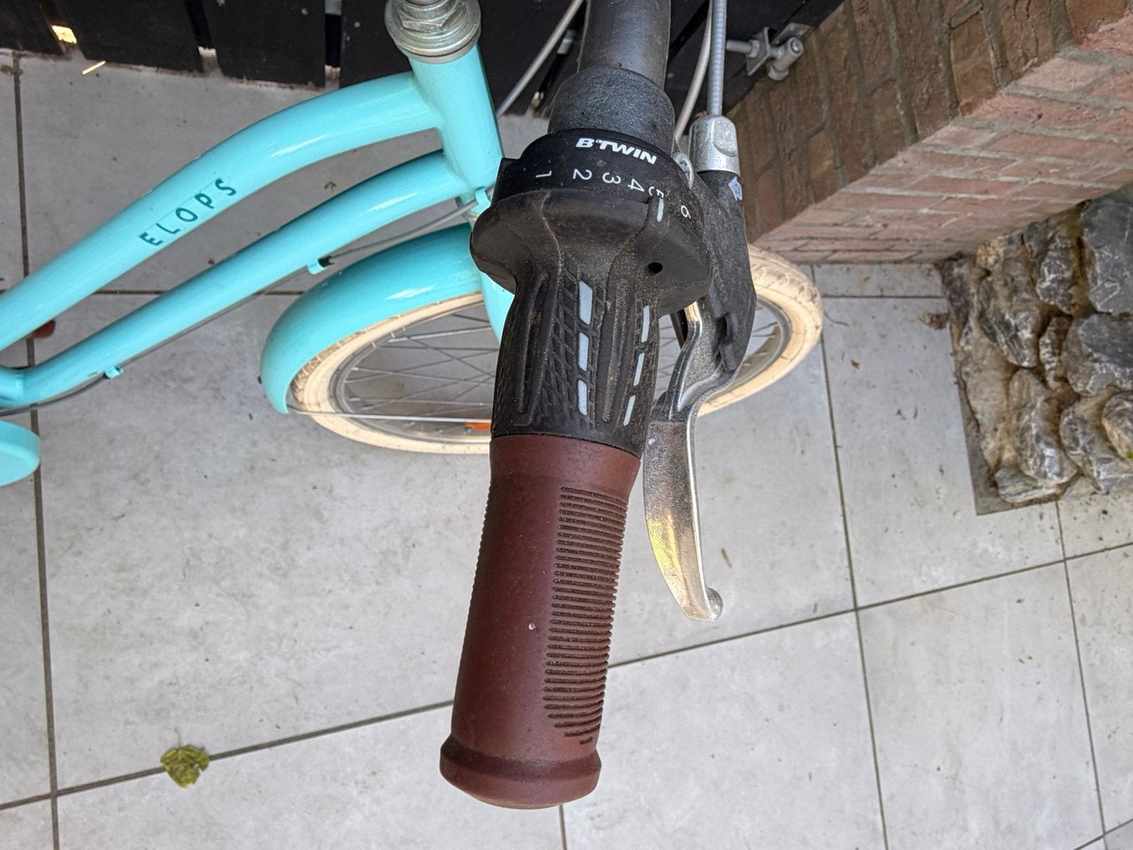 Kinderfiets Elops 500 24 inch - Zo goed als nieuw, Ophalen, Gebruikt, Velgrem, 20 inch of meer