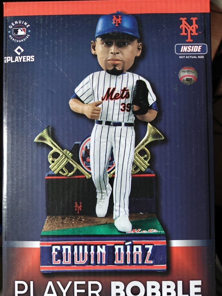 New York Mets MLB FOCO Bobble Head EDWIN DIAZ Plays Music, Verzamelen, Ophalen of Verzenden, Zo goed als nieuw, Mens