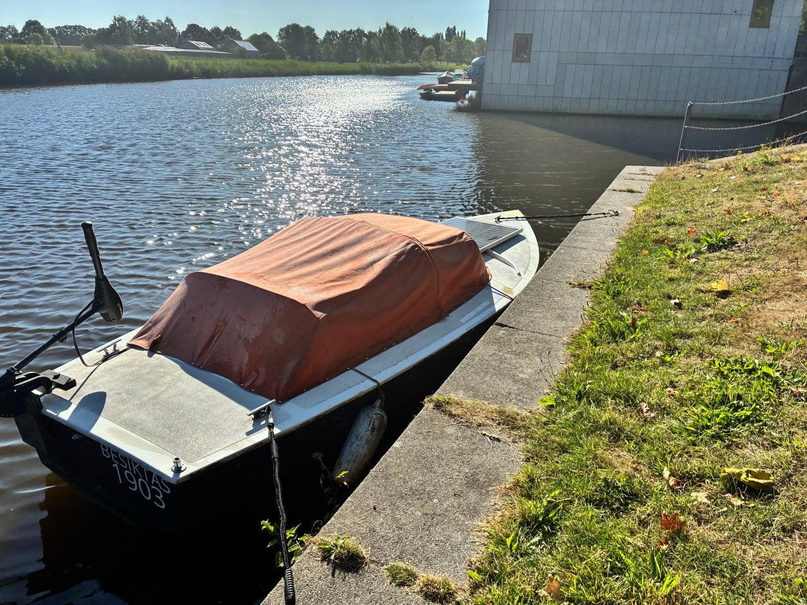 Boot, sloep elektrisch varen met zonnepaneel, Ophalen, Gebruikt, 3 tot 6 meter, Minder dan 15 m²