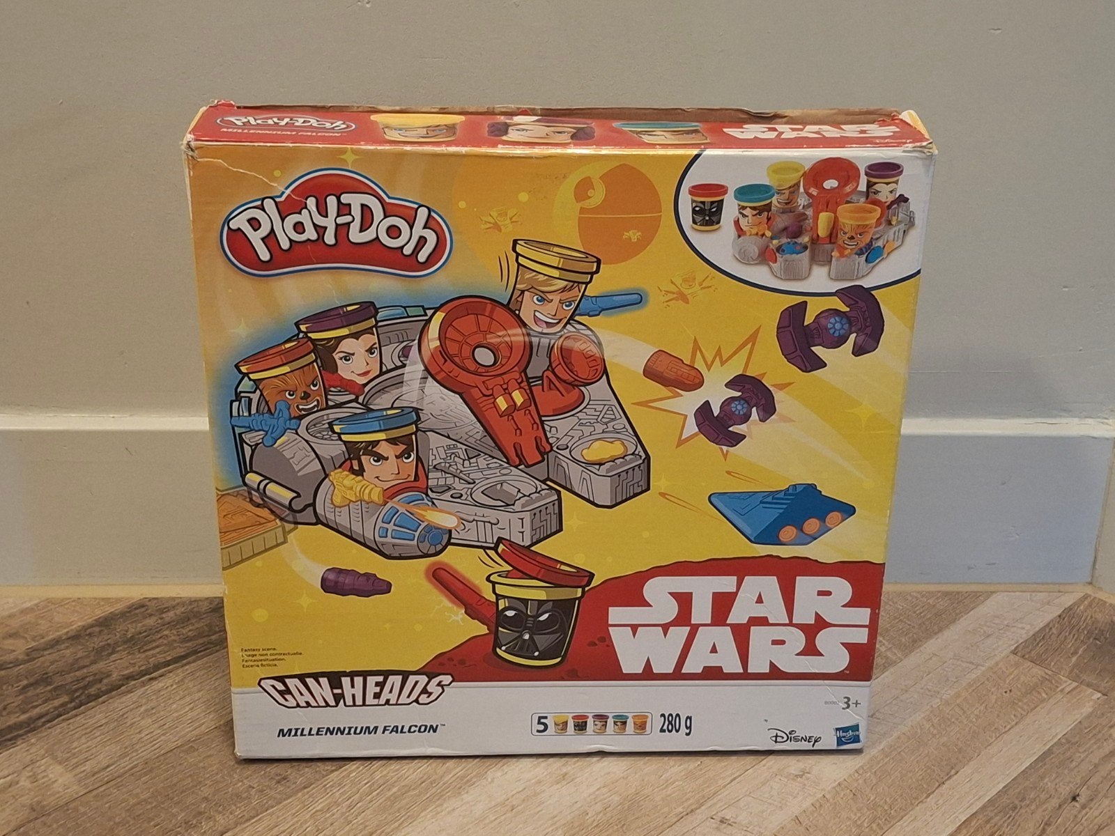 Star Wars Play-Doh Millennium Falcon Can Heads klei pakket, Verzamelen, Star Wars, Ophalen of Verzenden, Gebruikt, Actiefiguurtje