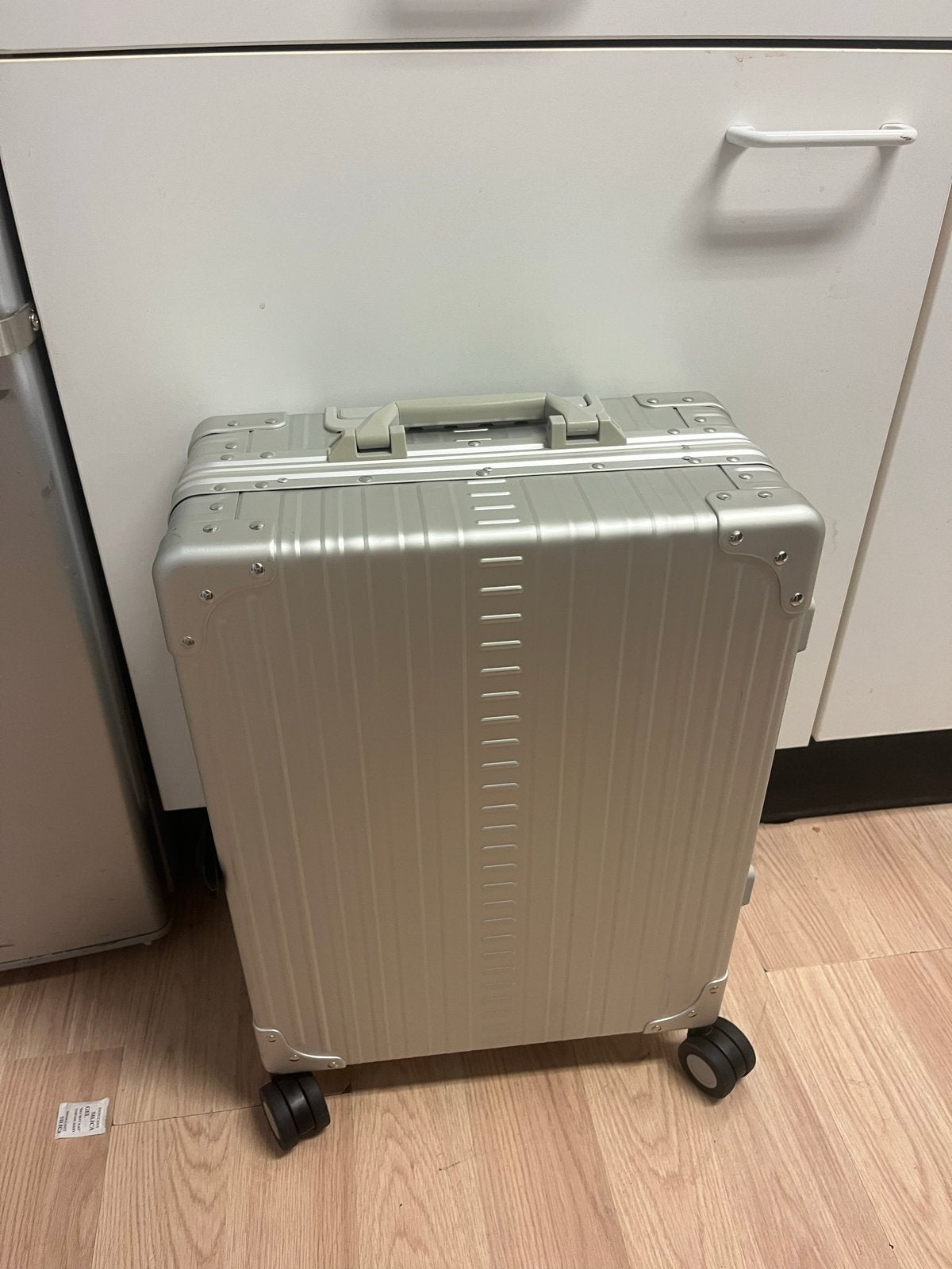 Aleon aluminium spinner koffer met binnen vakjes, Wieltjes, 50 tot 60 cm, Nieuw, Ophalen of Verzenden