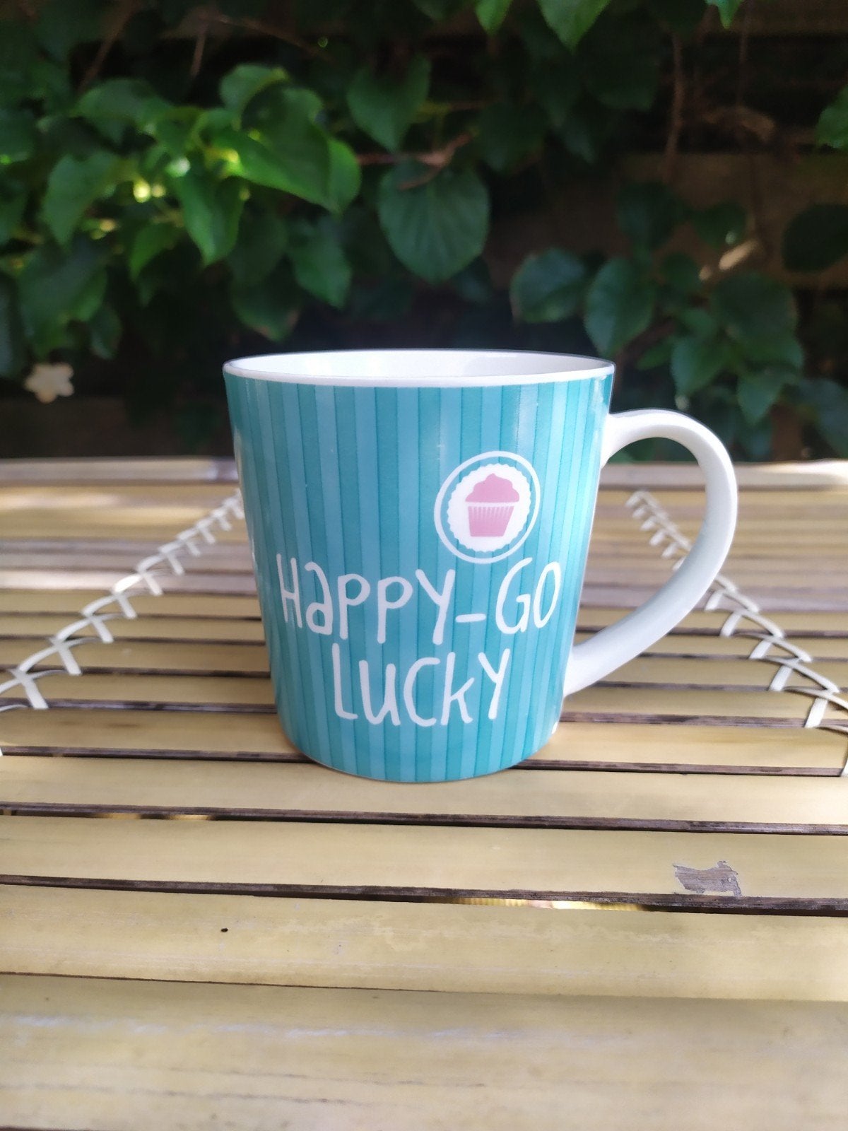 Mok "Happy-Go Lucky" van Lily's Favourites, Huis en Inrichting, Keuken | Servies, Ophalen of Verzenden, Gebruikt, Keramiek, Mok