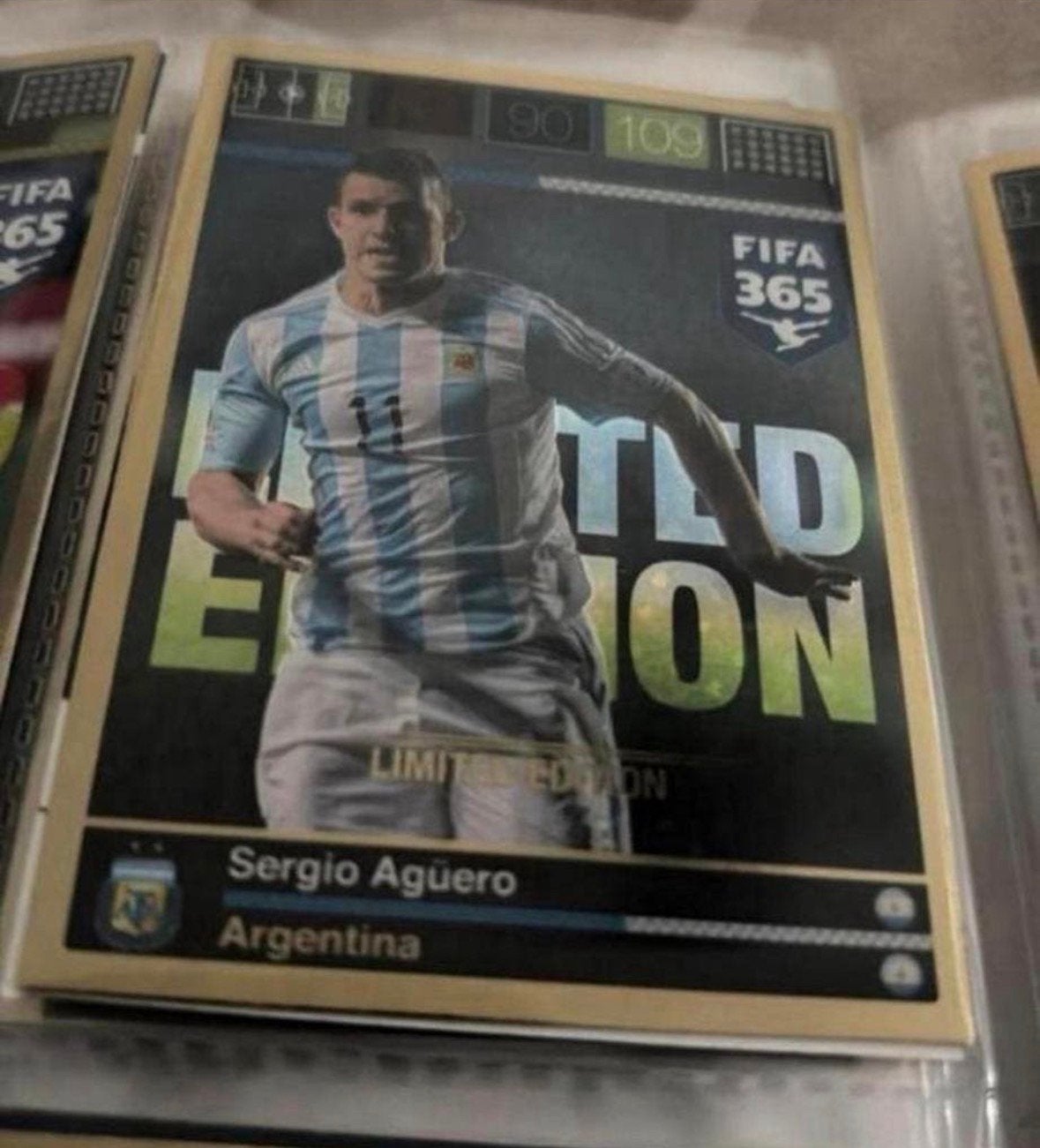 Panini adrenalyn xl fifa 365. Sergio Aguero Zeldzaam, Ophalen of Verzenden, Nieuw, Plaatje