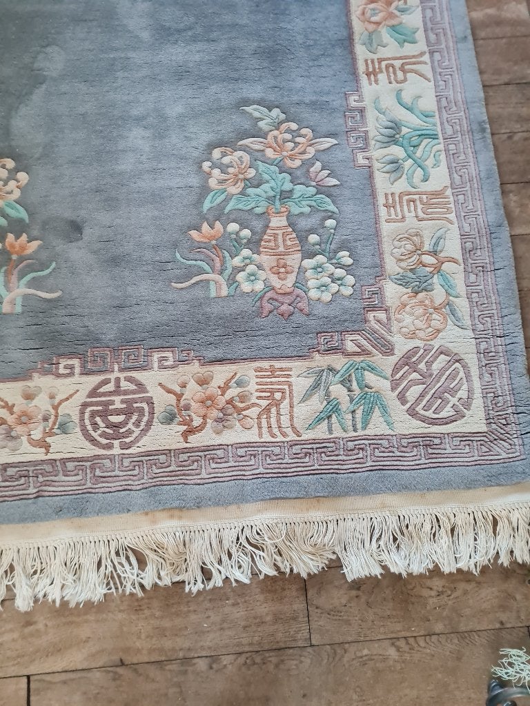 Vintage hand geknoopt tapijt overwegend grijs van kleur, Heikant 21 Kaatsheuvel, 150 tot 200 cm, Belle Vieille Brocante, 200 cm of meer