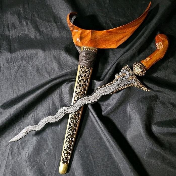 Keris Naga Blorong 11 Luk Untu Walang Kinatah Goud KNN81, Wapen, Verzenden, Overige materialen, Indonesië