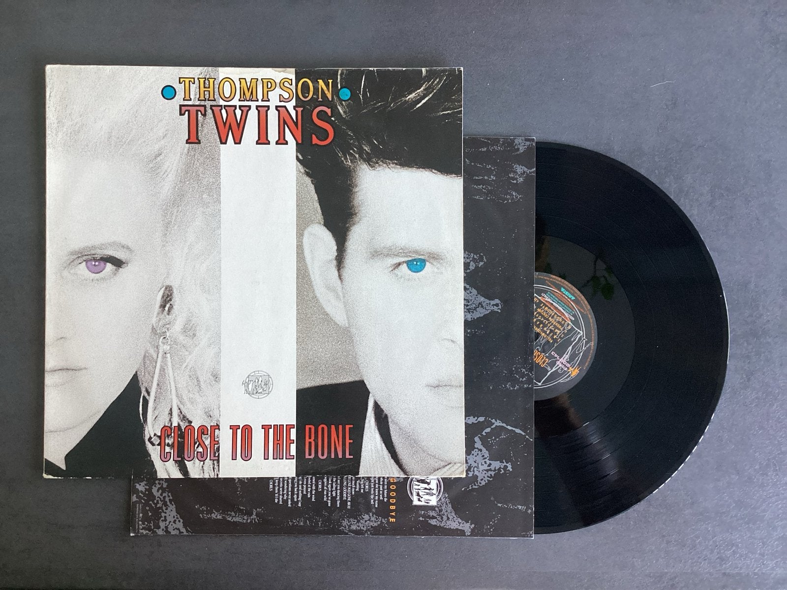 Thompson Twins - Close To The Bone (LP), Ophalen of Verzenden, 12 inch