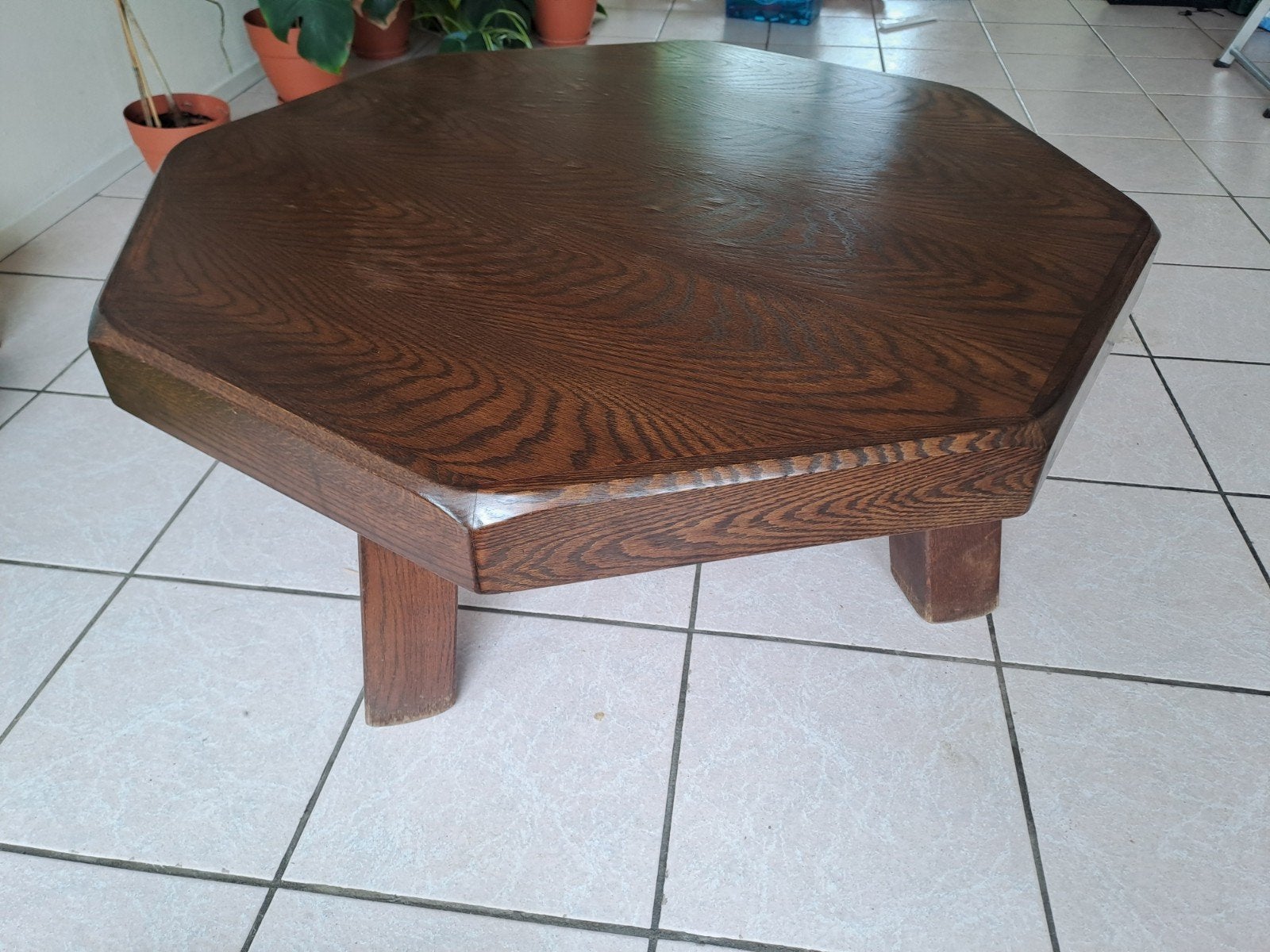 Eikenhouten salontafel., Ophalen, Gebruikt, Rond, Minder dan 50 cm