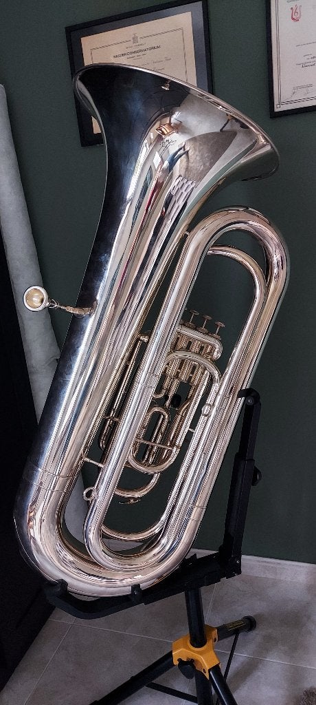 Yamaha YBB-321S Bastuba 4 ventielen  – 2 koffers + standaard, Muziek en Instrumenten, Blaasinstrumenten | Tuba's, Ophalen, Gebruikt