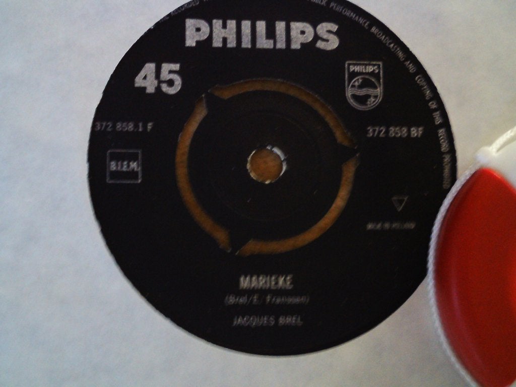 Jacques Brel - Marieke (Philips 45 toeren single) 24a, 7 inch, Ophalen of Verzenden, Zo goed als nieuw, Beschermende buitenhoes