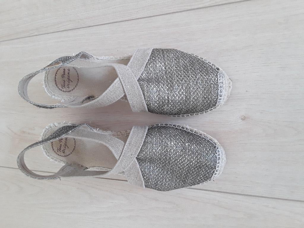 Toni Pons - goudkleurige espadrilles, Kleding | Dames, Ophalen, Overige kleuren, Espadrilles of Moccasins, Gedragen