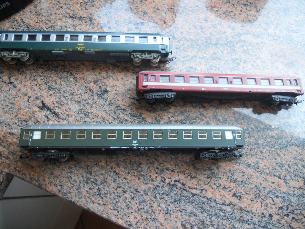 Drie D trein wagons, Hobby en Vrije tijd, Modeltreinen | H0, Zo goed als nieuw, Wagon, Gelijkstroom, Liliput, Ophalen of Verzenden