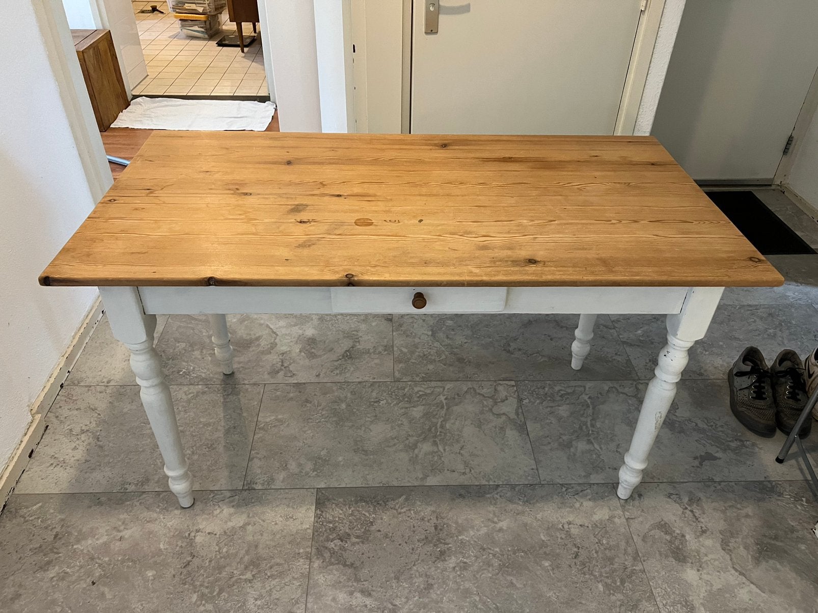 Landelijke grenen houten eettafel/keukentafel 135 x 69,5 cm, Ophalen, Gebruikt, 100 tot 150 cm, Vier personen