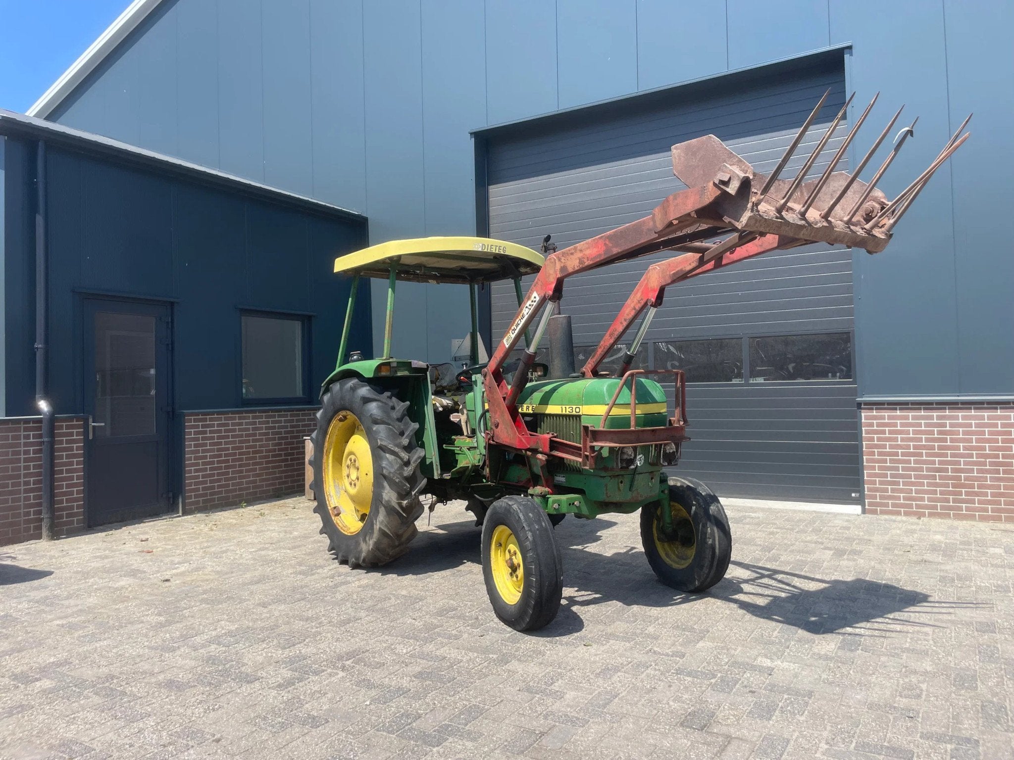 John Deere 1130 met voorlader en 1040 - beide 2wd en kenteke, Zakelijke goederen, Agrarisch | Tractoren, Gebruikt, John Deere