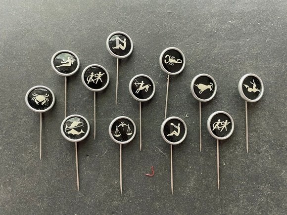Speldjes met sterrenbeeld, Ophalen of Verzenden, Nieuw, Overige onderwerpen, Speldje of Pin