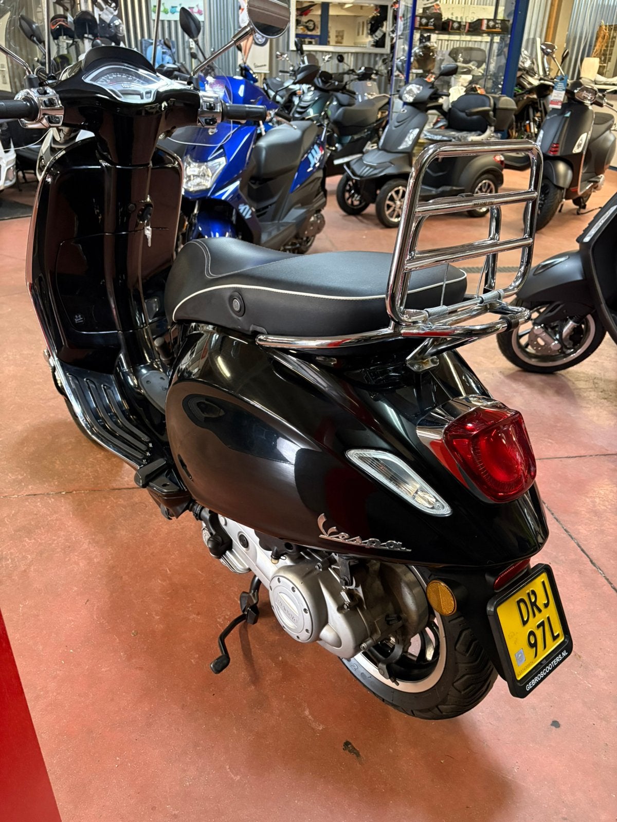 Gebro scooters: Vespa sprint 45km BJ2018 nette staat, Gebruikt, Overige modellen, Maximaal 45 km/u, Ophalen of Verzenden