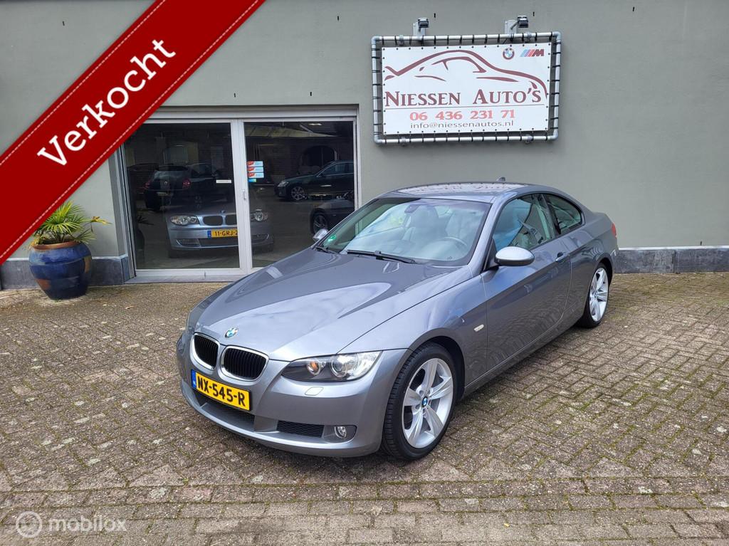 BMW 3-serie E92 Coupé 320i Executive Leder/Navi/Ketting V.V, Achterwielaandrijving, 1995 cc, 4 cilinders, 4 stoelen