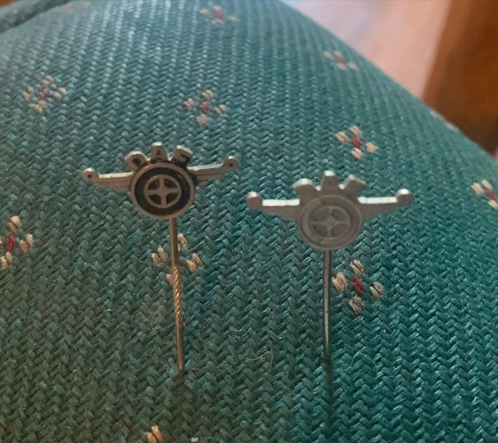 Vintage DAF Speldjes - Set van 2, Verzamelen, Overige Verzamelen, Ophalen of Verzenden, Gebruikt