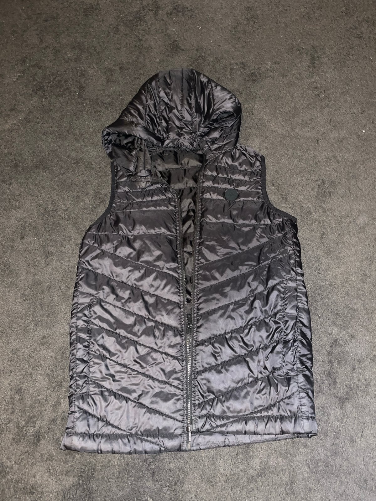 Jack & Jones Zwarte Bodywarmer met Capuchon mt 164, Ophalen of Verzenden, Zo goed als nieuw, Jongen, Jas