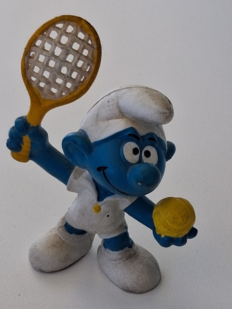 Tennis smurf peyo bully germany, Verzenden, Zo goed als nieuw, Overige Smurfen, Poppetje, Figuurtje of Knuffel