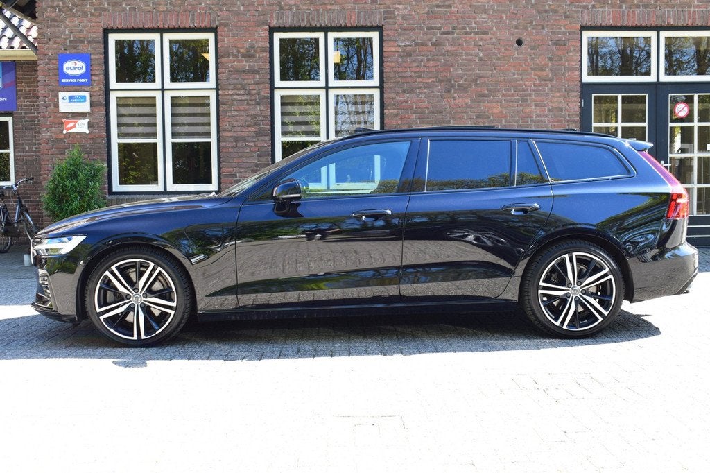 Volvo V60 2.0 T6 Twin Engine AWD R-Design Trekhaak | Panoram, Automaat, Gebruikt, 4 cilinders, Zwart