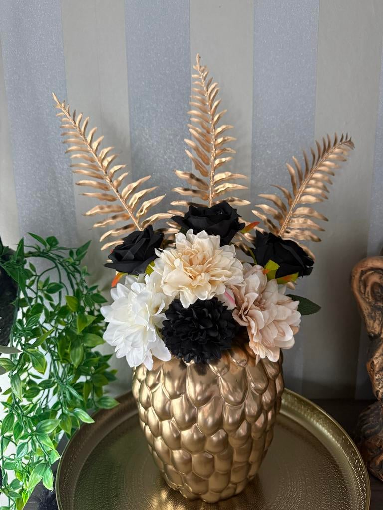Gouden Vaas met Kunstbloemen en Bladeren, Huis en Inrichting, Woonaccessoires | Vazen, Ophalen, Overige materialen, Overige kleuren