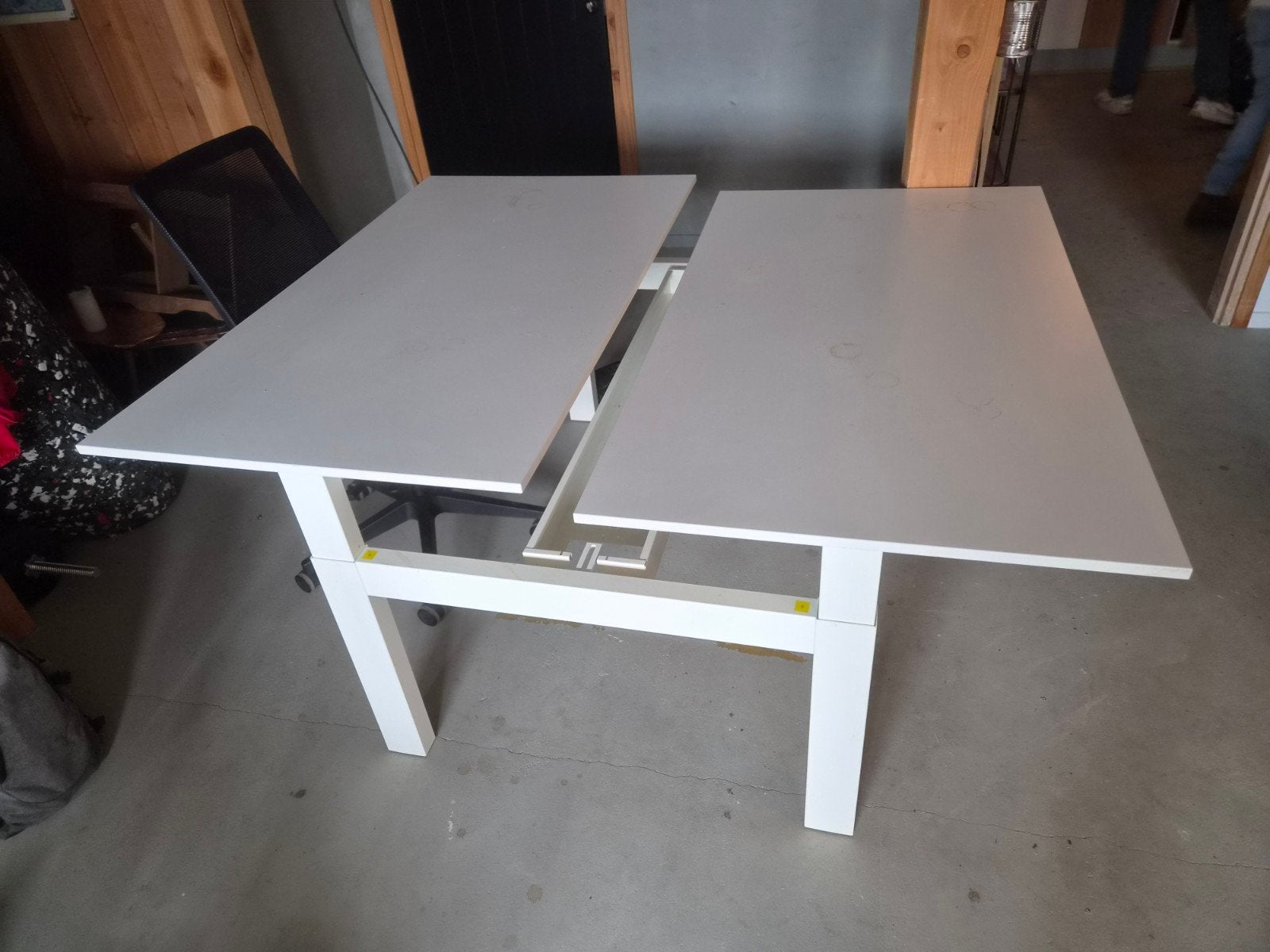 Zit-sta duo bureau - handmatig verstelbaar, Ophalen, Gebruikt, 140 cm, Duo-bureau