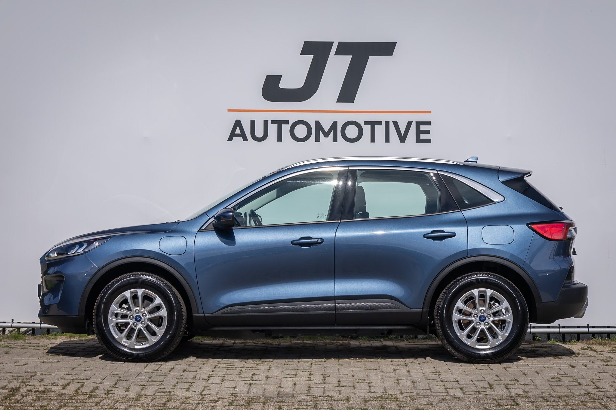Ford Kuga 2.5 PHEV Titanium plug in hyb Camera | Voorruitver, Auto's, Ford, Gebruikt, Euro 6, 4 cilinders, Blauw