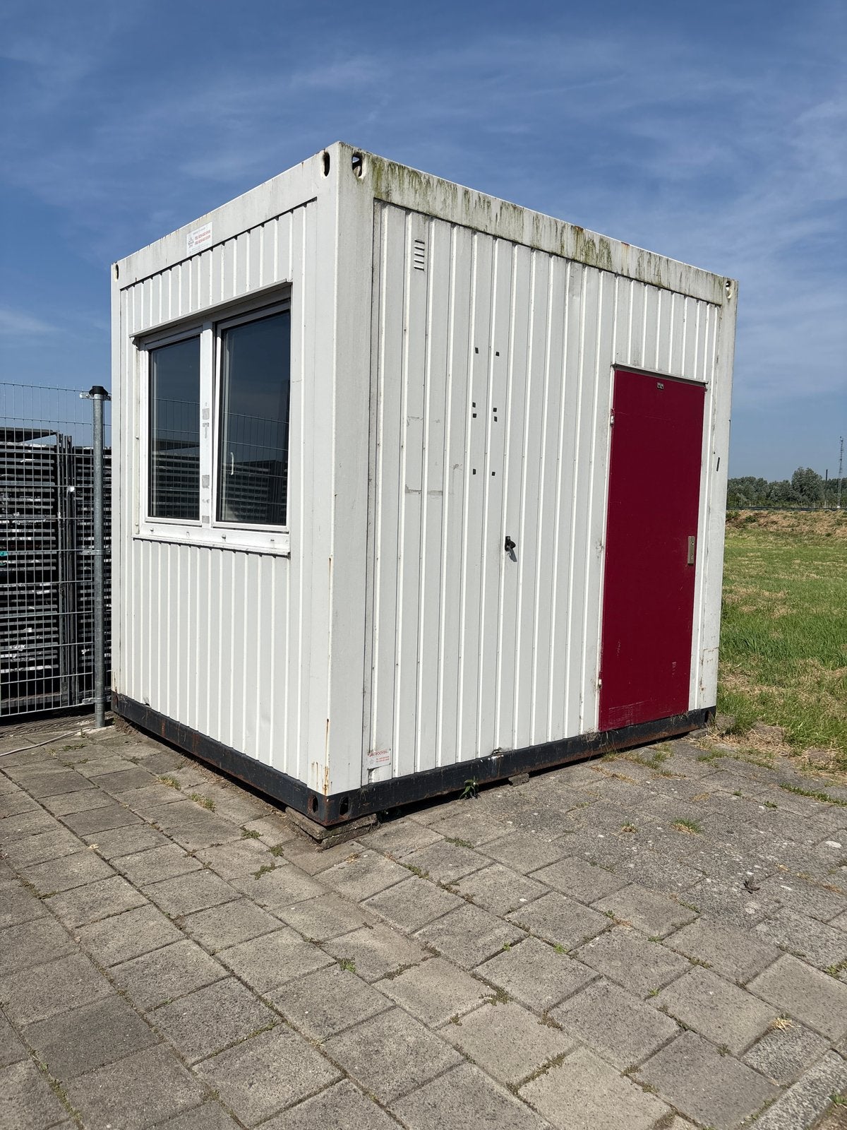 Compacte Kantoorunit 2,50 x 3,00 meter, Zakelijke goederen, Machines en Bouw | Keten en Containers, Ophalen