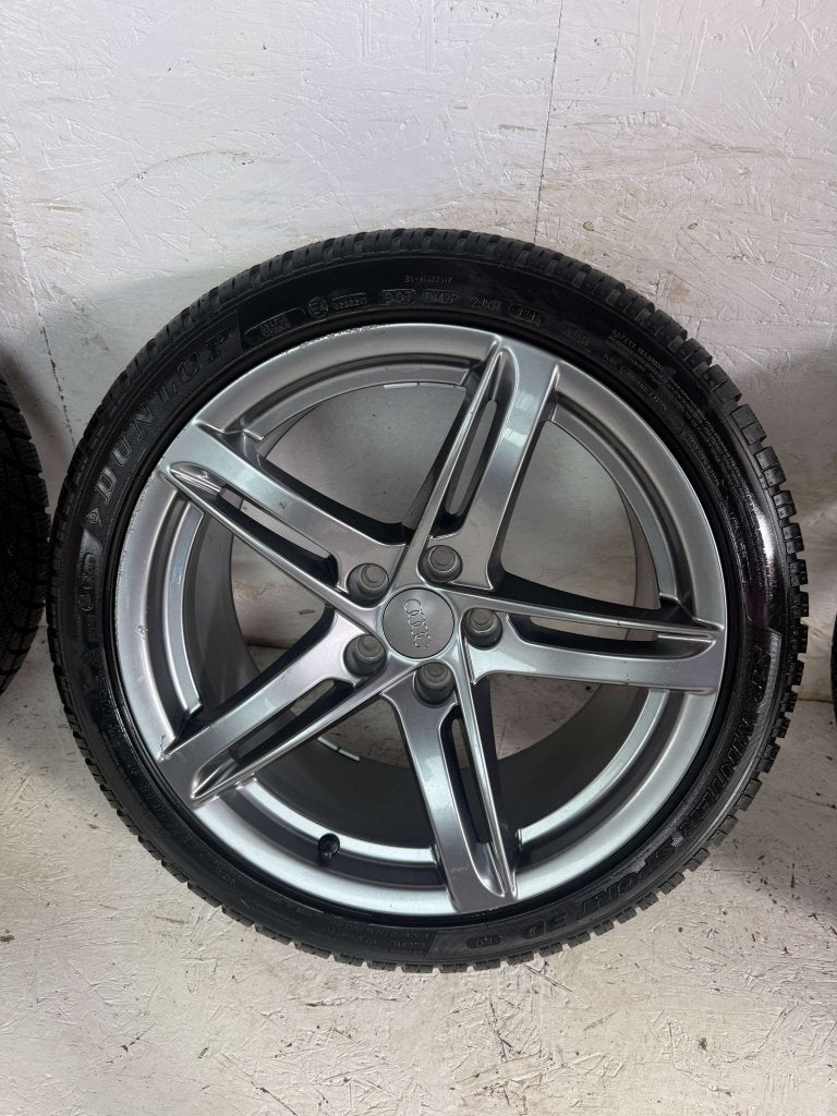 Originele Audi A5 A4 S5 S4 velgen 18" 5x112 winterset 8T0, Auto-onderdelen, Banden en Velgen, Niet ingevuld, 18 inch, Banden en Velgen