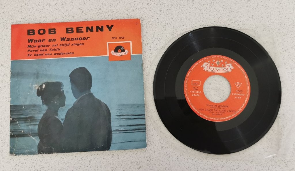 Single Bob Benny - Waar en wanneer / Mijn gitaar zal altijd, Cd's en Dvd's, Ophalen of Verzenden, Gebruikt, Overige formaten, Levenslied of Smartlap