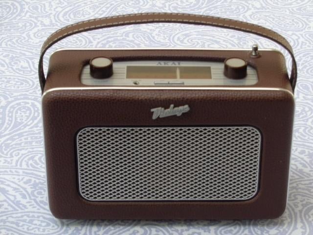 Draagbare Vintage Retro Radio AKAI Model APR 200 BN, Ophalen of Verzenden, Gebruikt, Radio