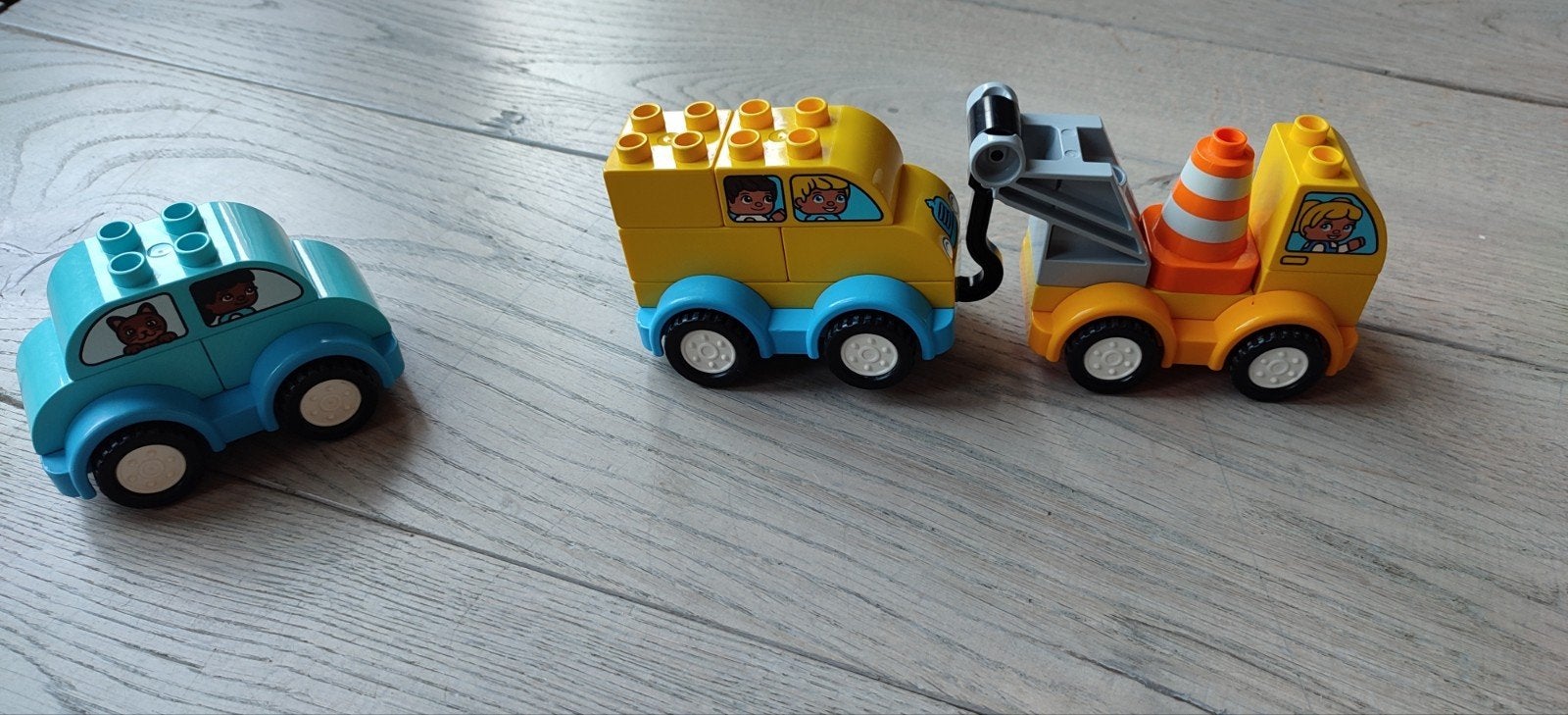 LEGO Duplo Auto's: Blauwe auto en sleepwagen, Gebruikt, Overige thema's, Ophalen of Verzenden, Duplo