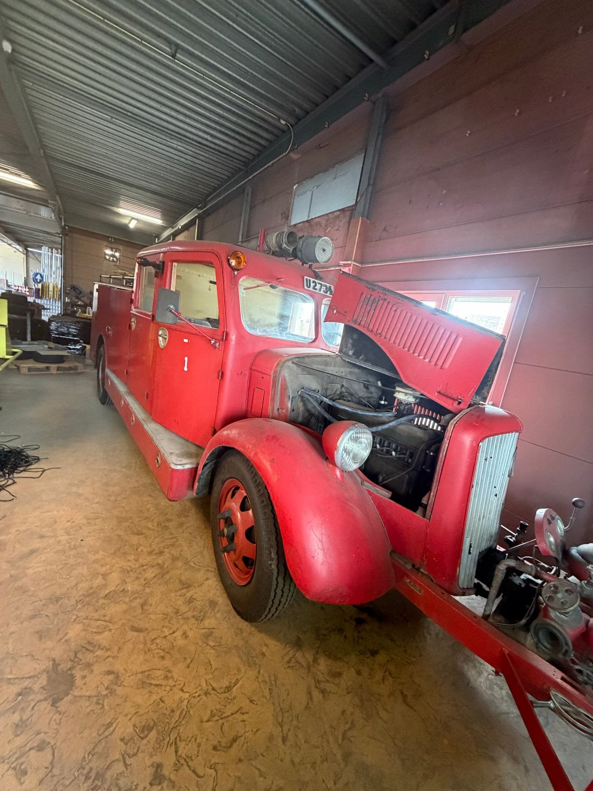 Volvo lv84 brandweer 1937, Auto's, Achterwielaandrijving, Overige carrosserieën, Overige kleuren, Handgeschakeld