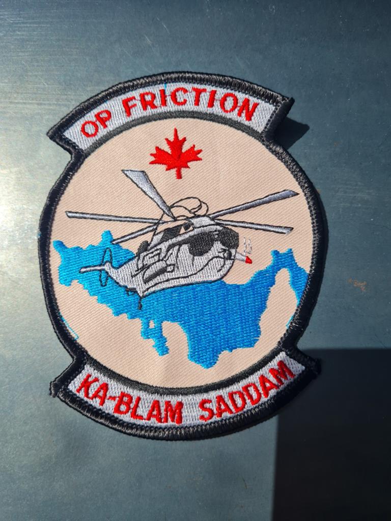 Militaire Luchtvaart Embleem - Op Friction Ka-Blam Saddam, Ophalen of Verzenden, Luchtmacht, Overige gebieden, Embleem of Badge