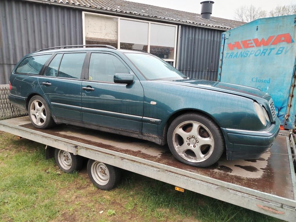 2x Mercedes Om606 turbo diesel w210, Auto-onderdelen, Motor en Toebehoren, Ophalen, Gebruikt, Mercedes-Benz