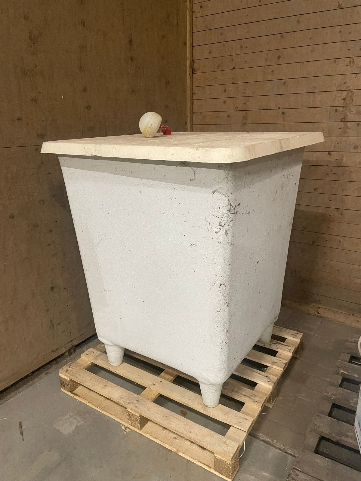 Kunststof waterbak -/+ 500 liter, Ophalen, Gebruikt