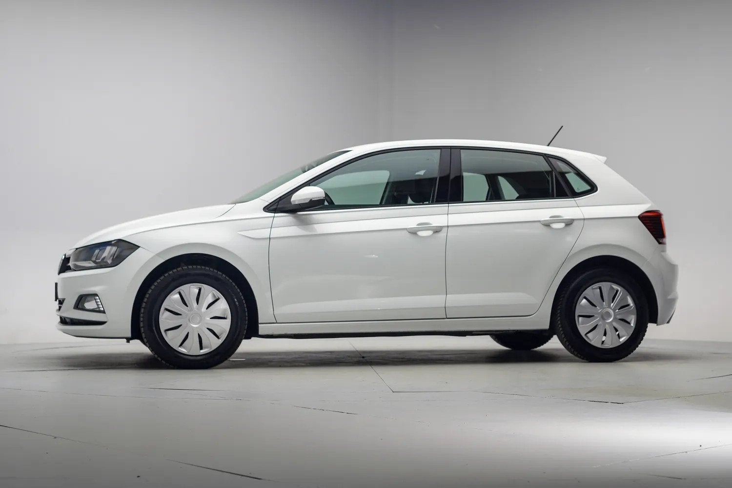 Volkswagen Polo 1.0 MPI Comfortline [ Navigatie Cruise Carpl, Start-stop-systeem, Wit, Origineel Nederlands, Bedrijf