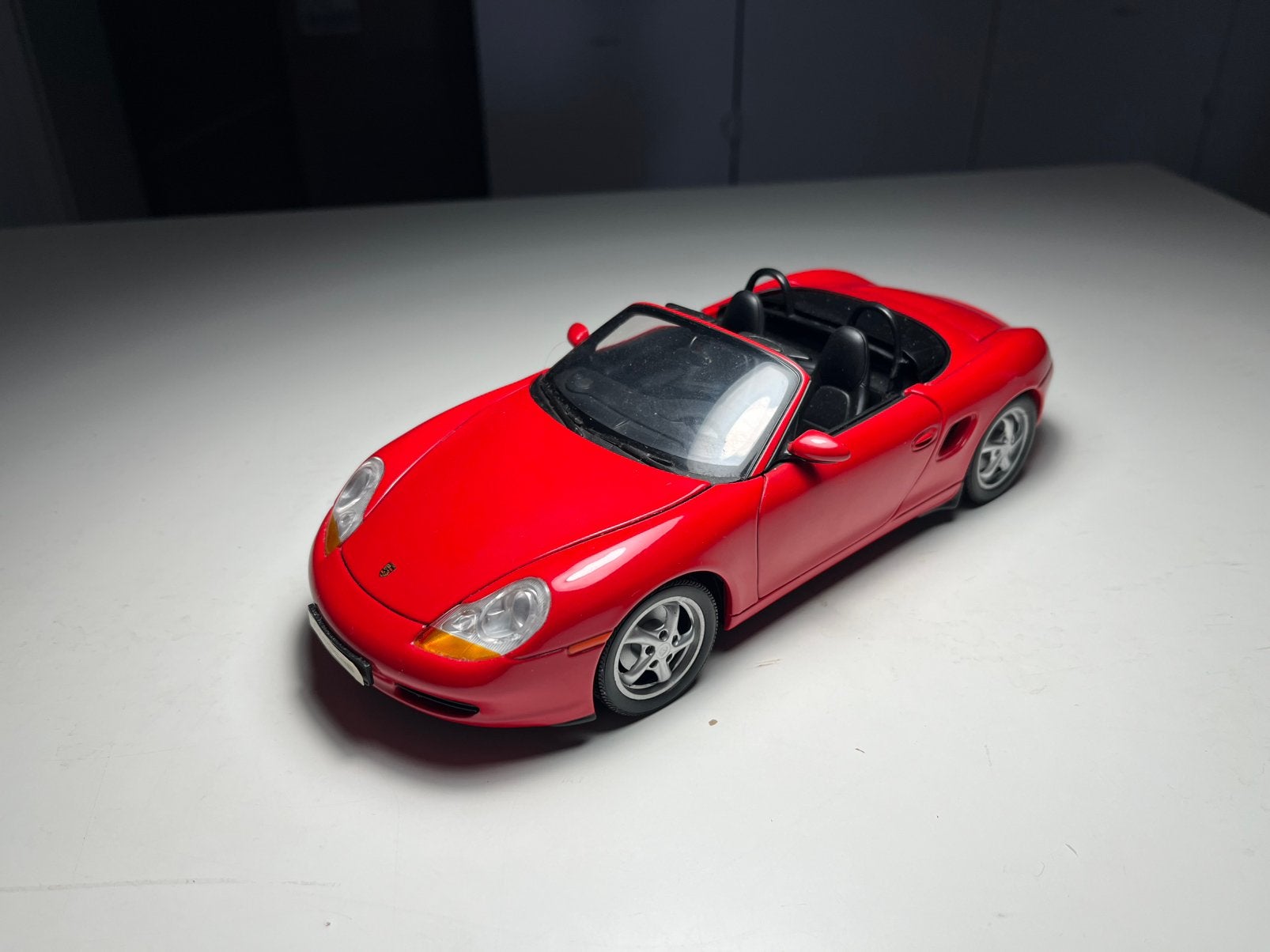 UT Models - Porsche Boxster - Schaal 1:18, Hobby en Vrije tijd, Modelauto's | 1:18, Verzenden, Zo goed als nieuw, Auto, UT Models