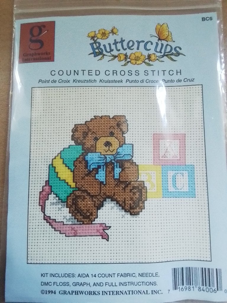 leuk borduurpakketje van counter cross stitch, buttercups, Hobby en Vrije tijd, Ophalen of Verzenden, Zo goed als nieuw, Handborduren