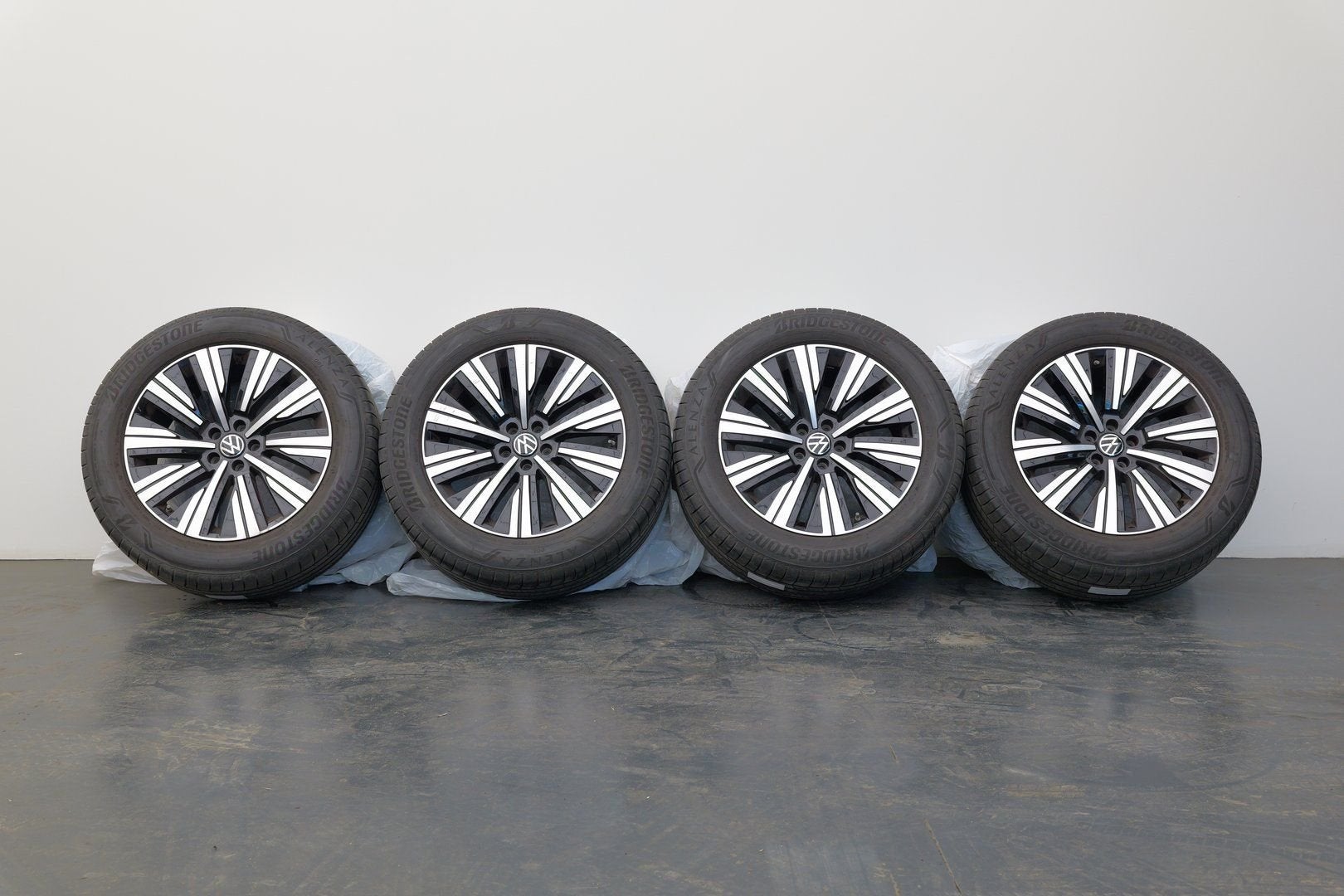 VW Touareg wielen met zomer banden, 19 inch, Gebruikt, 255 mm, -