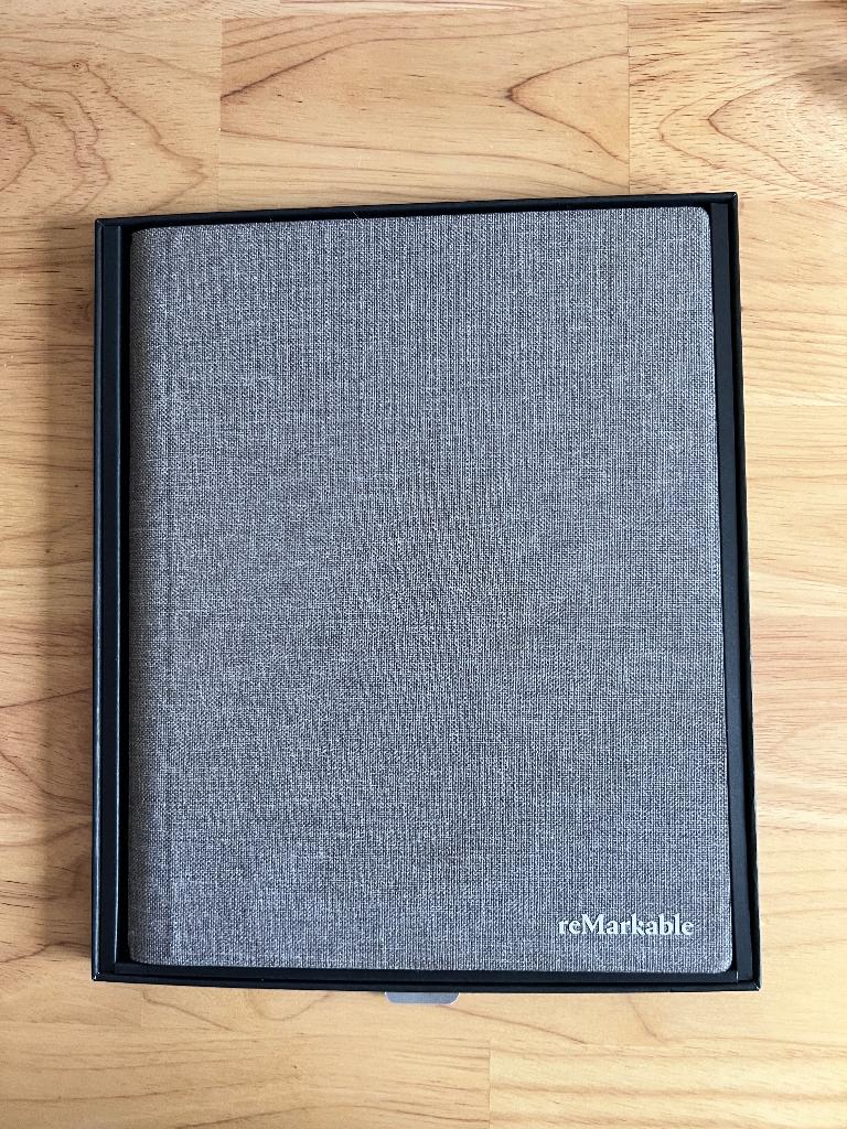 Originele reMarkable 2 Book folio - grijs, Ophalen of Verzenden, Zo goed als nieuw, Draadloos, Remarkable II
