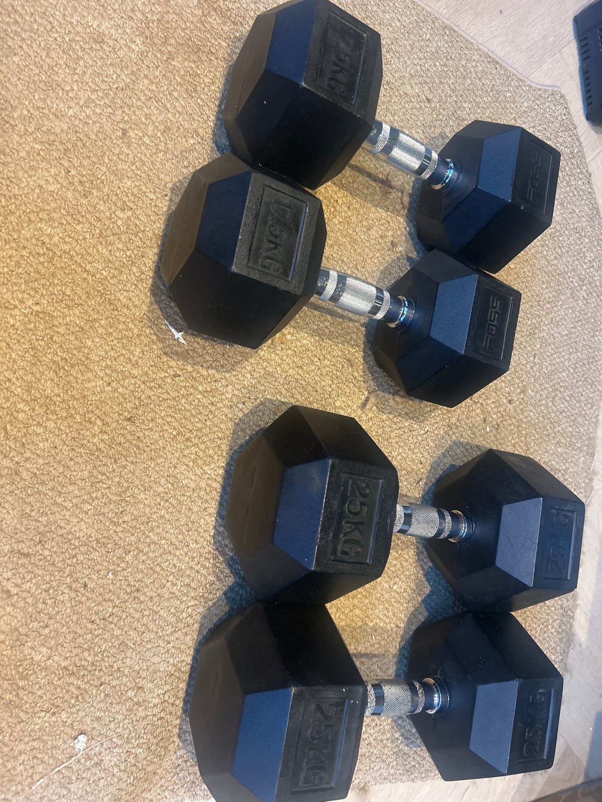 Dumbbells set 17.5KG en 25KG HEXA 7.5 kg (2x) 5kg 1x, Sport en Fitness, Fitnessmaterialen, Ophalen, Zo goed als nieuw, Armen, Dumbbell