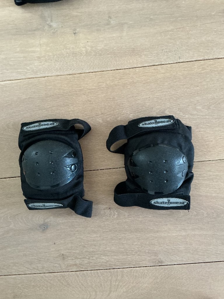 Elleboog beschermers skatezone, Ophalen, Zo goed als nieuw, Bescherming