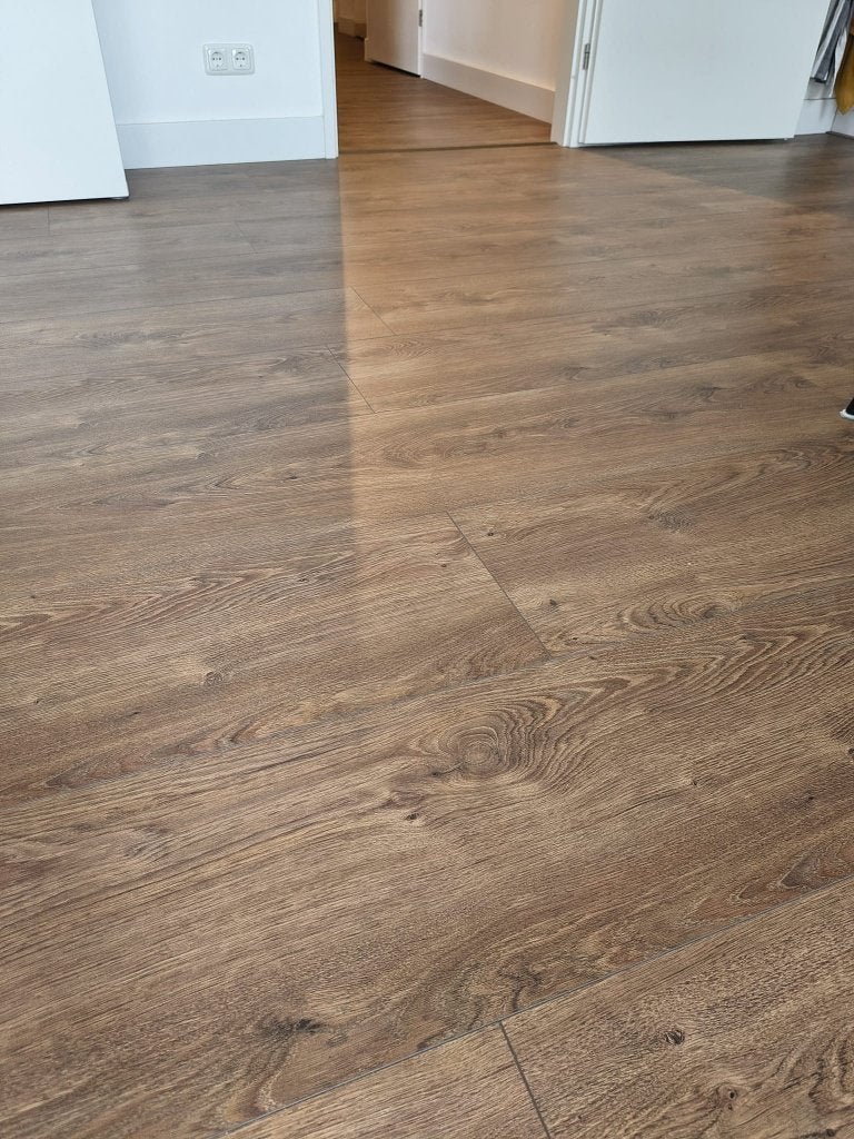Laminaat ca. 50 m2 (let op datum), Ophalen, 50 tot 150 cm, Zo goed als nieuw, 10 m² of meer