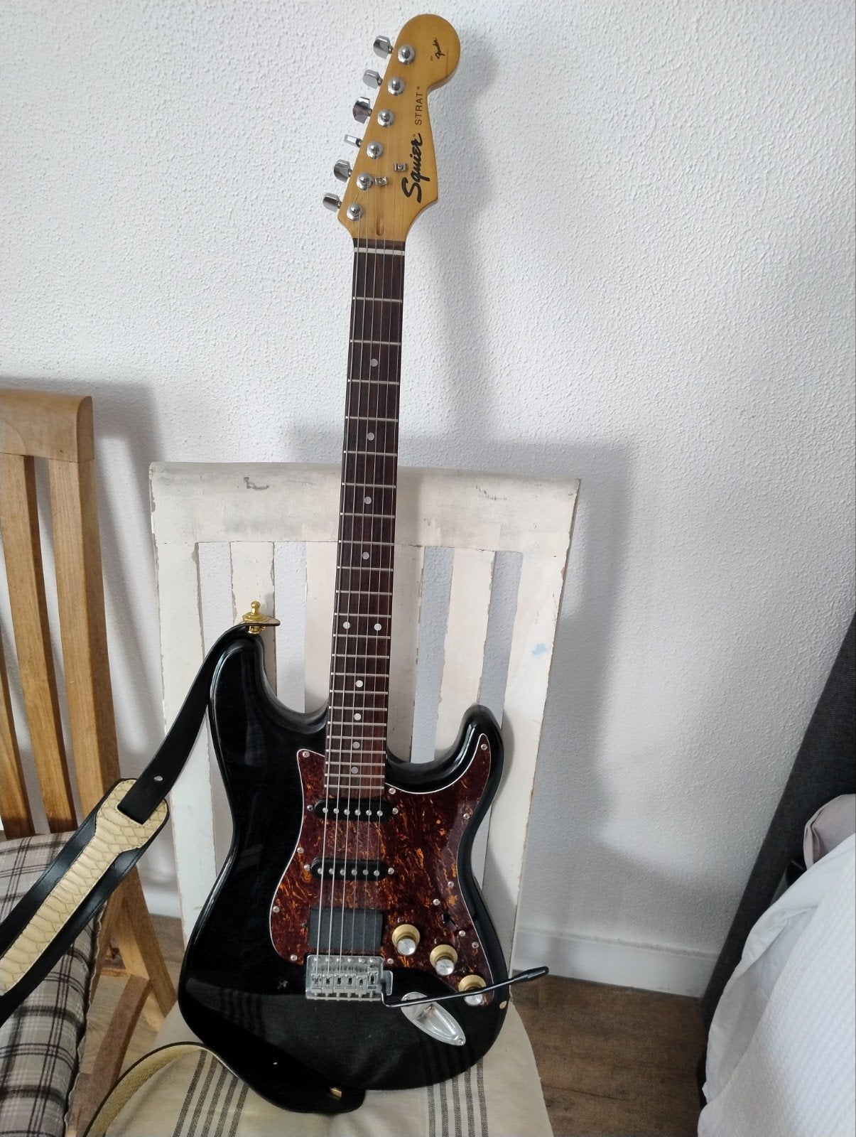 Squier (bij Fender) stratocaster, Ophalen, Gebruikt, Solid body